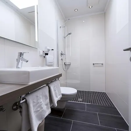 Akzent Thiemann 3* גאנדרקזי