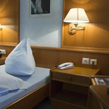 Akzent Thiemann מלון 3*